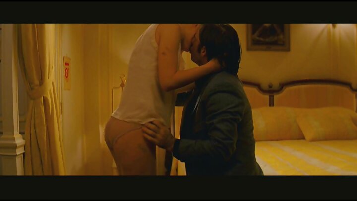 এক চোর একজন নিরাপত্তা রক্ষীর হাতে ধরা পড়ে এবং তাকে যৌনসঙ্গমের মাধ্যমে শাস্তি দেয়।